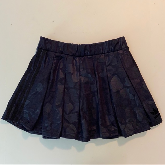 Adidas Camouflage Seoul Winter Skirt in Ink S - Picture 2 of 8